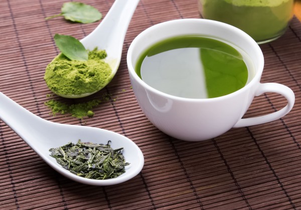 抹茶の緑茶の原材料名は同じ?それぞれの違いについて詳しく解説
